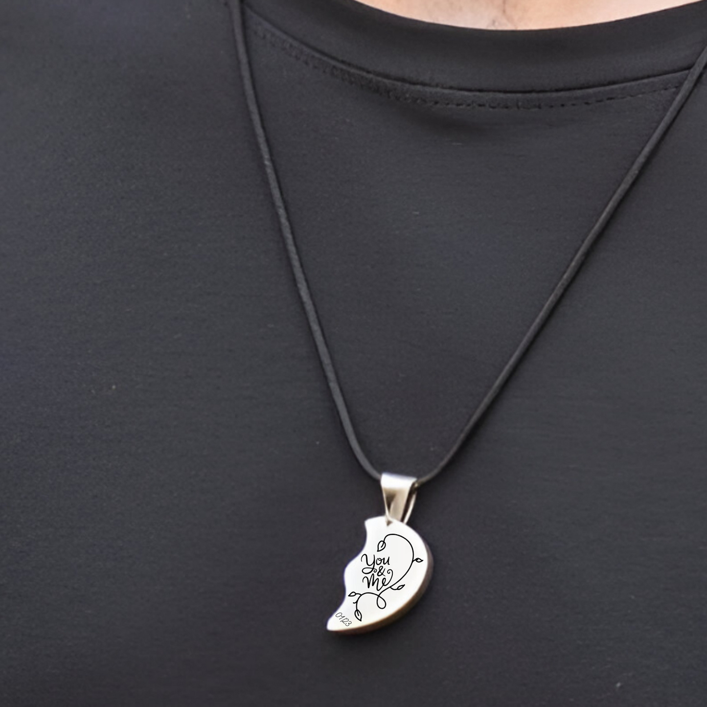 Custom Engraved Couple Necklace – Personalized Names