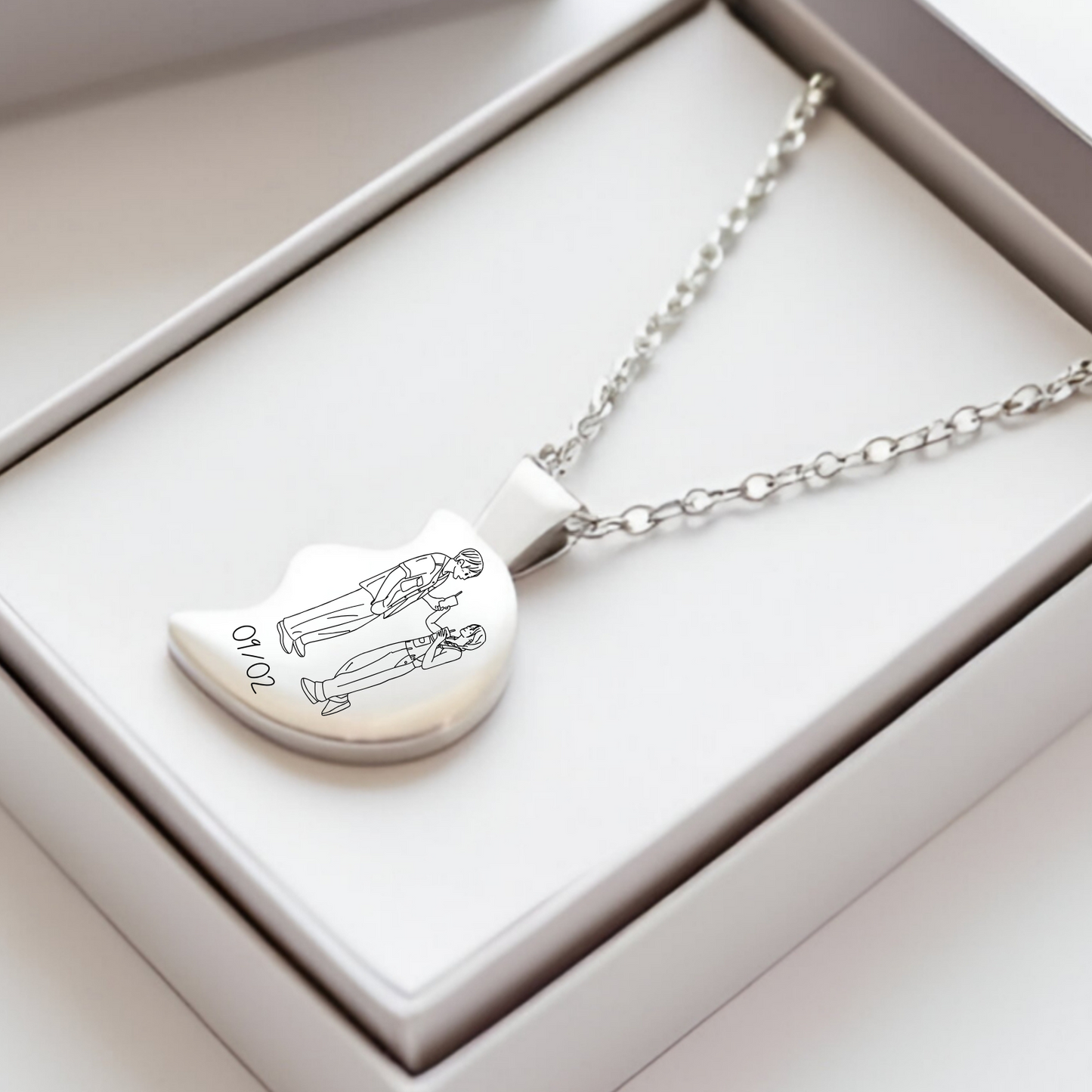 Custom Engraved Couple Necklace – Personalized Names